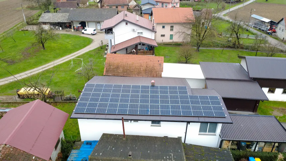 Solarna elektrana na krovu obiteljske kuće, Samoborski Otok