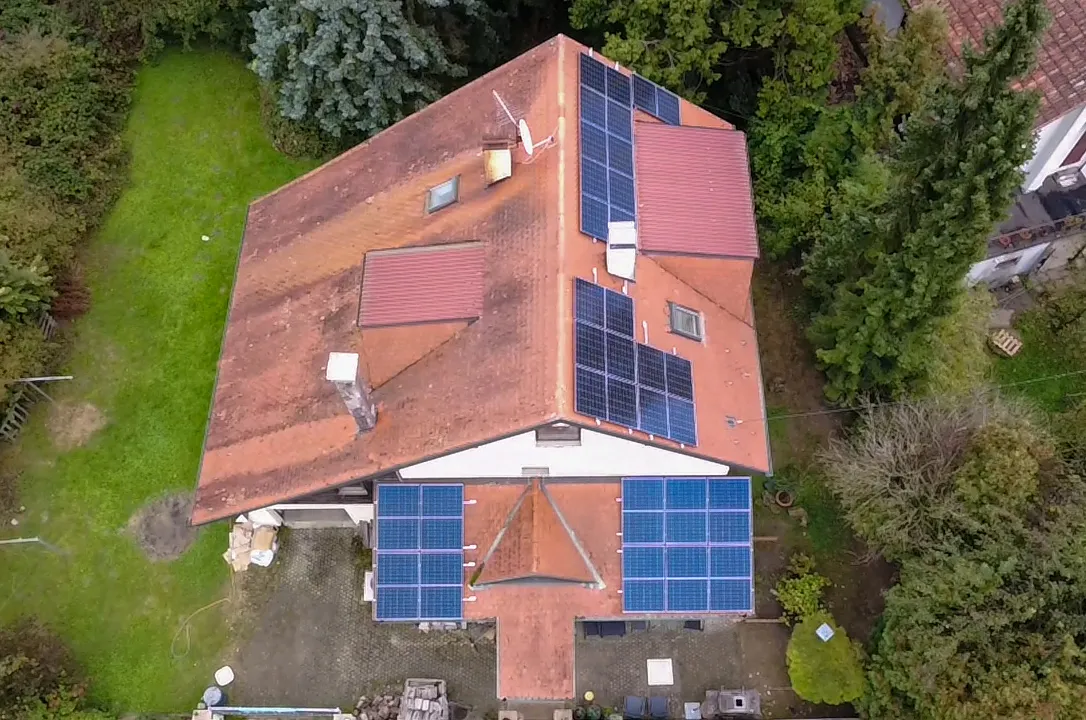 Solarna elektrana, pogled dronom, Novaki
