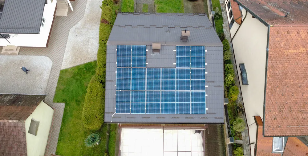 Solarna elektrana, pogled dronom, Novaki