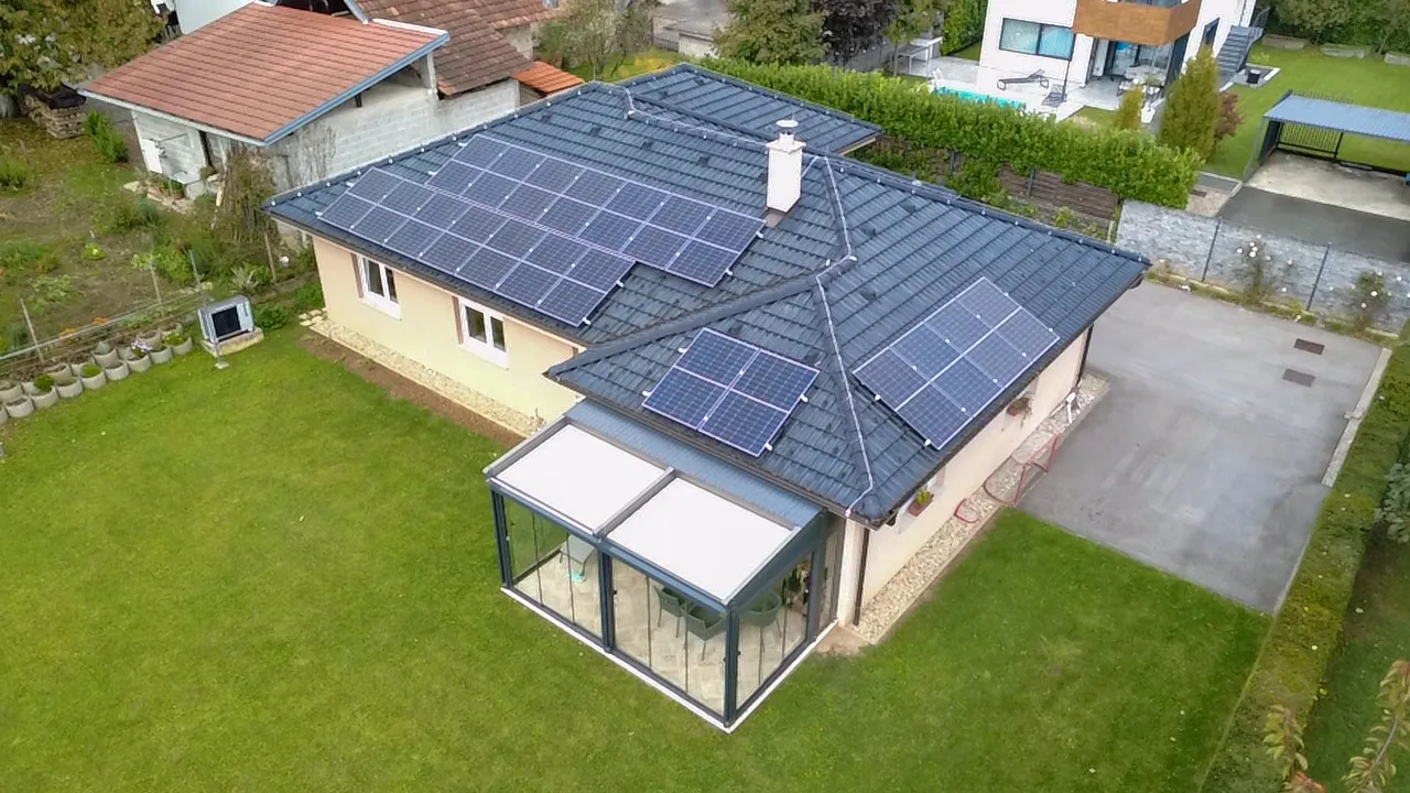 Solarna elektrana, pogled dronom, Bregana