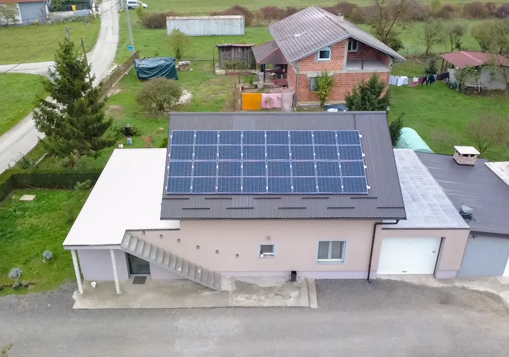 Solarna elektrana, pogled dronom, Dubci
