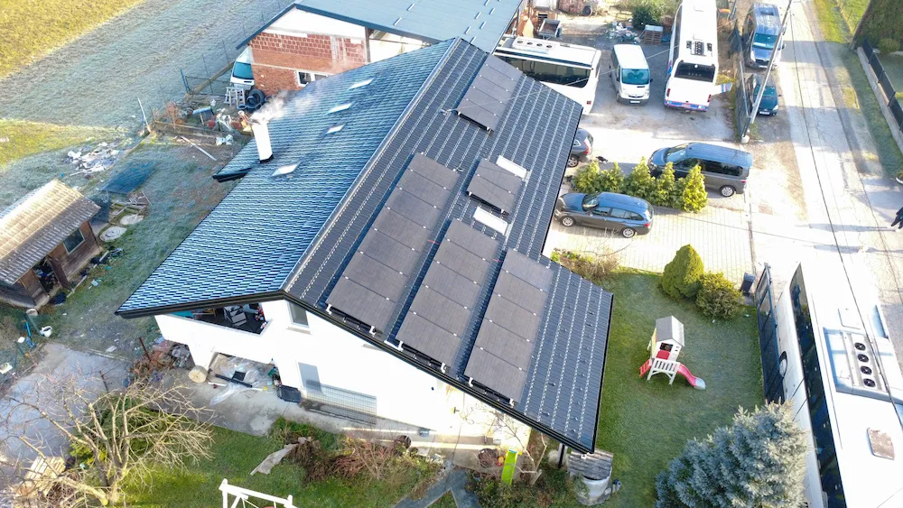 Solarna elektrana, pogled dronom, Jakovlje