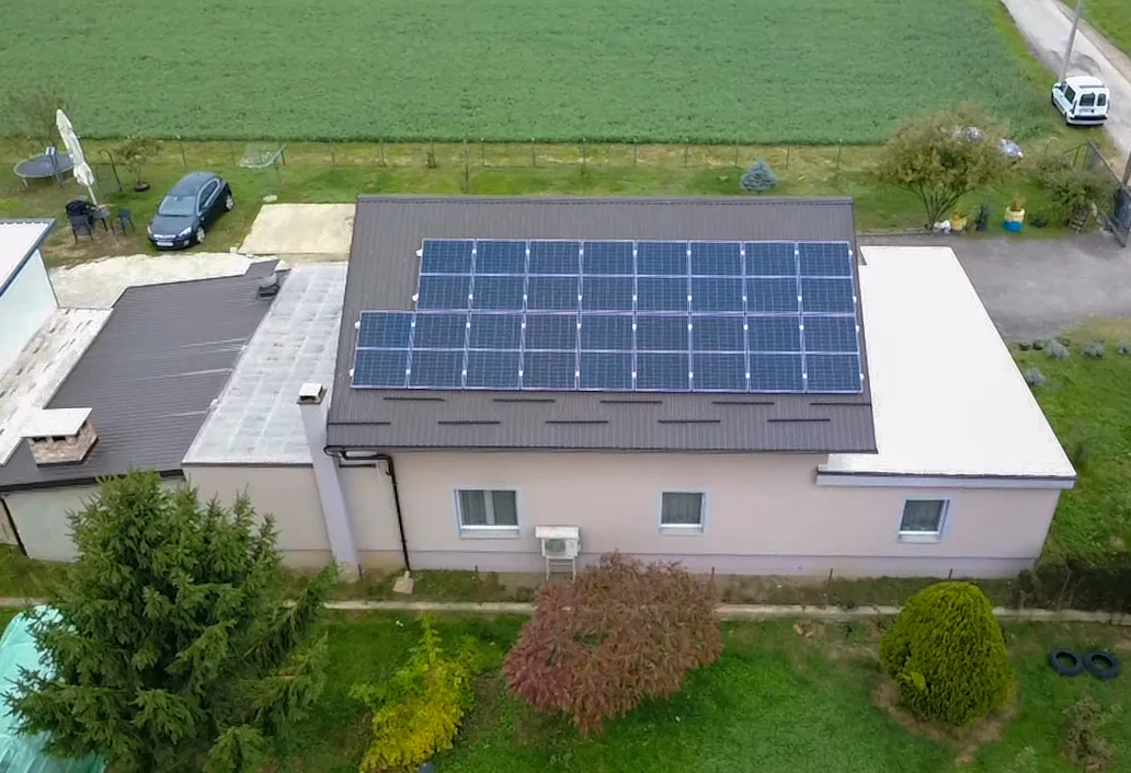 Solarna elektrana, pogled dronom, Dubci